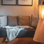 Collis Hill Hotel